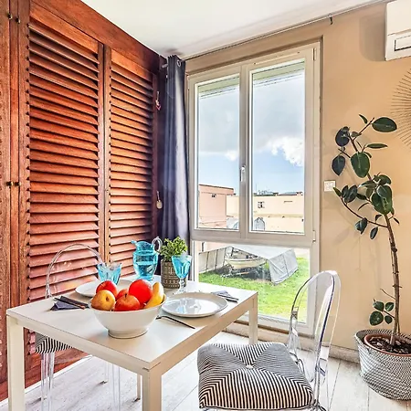 Du Port By Interhome سان تروبيه