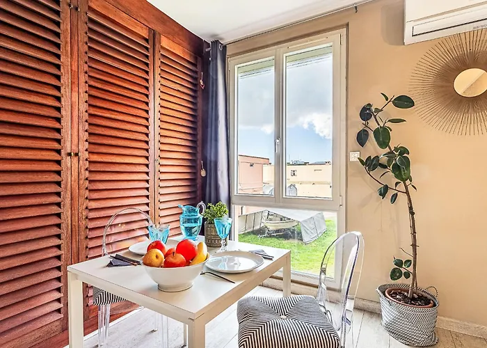 Du Port By Interhome Saint-Tropez